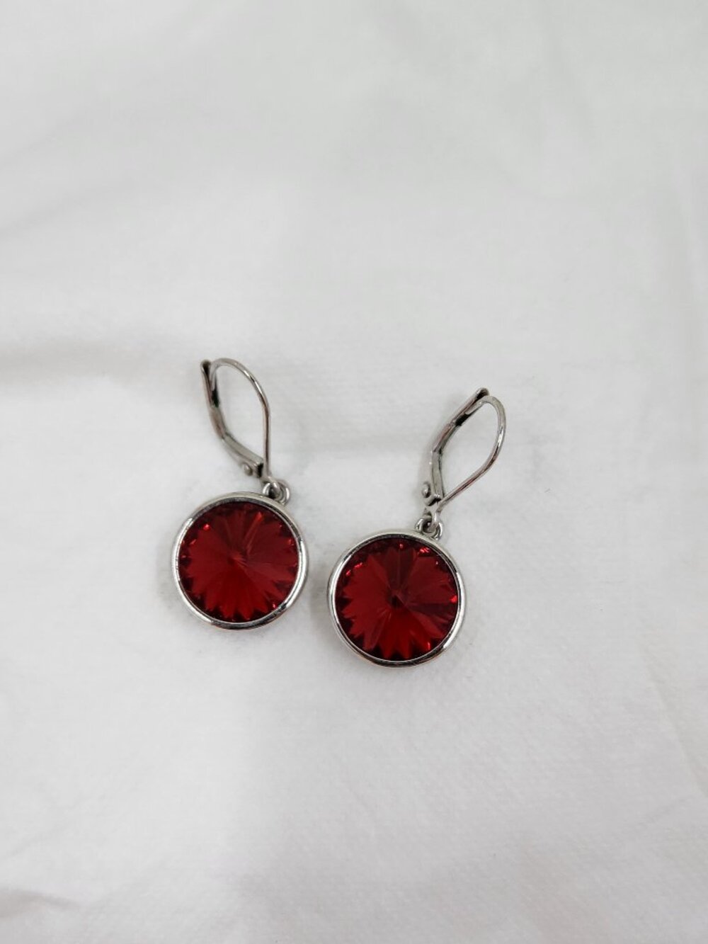 Touchstone Crystal Lulus Earrings Siam